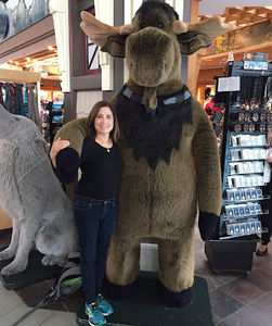 Meet your Posher, Laurie